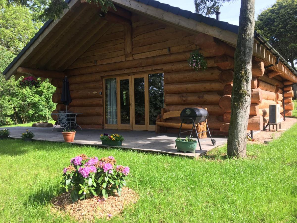 Ewes Water Log Cabins Langholm 외부 사진