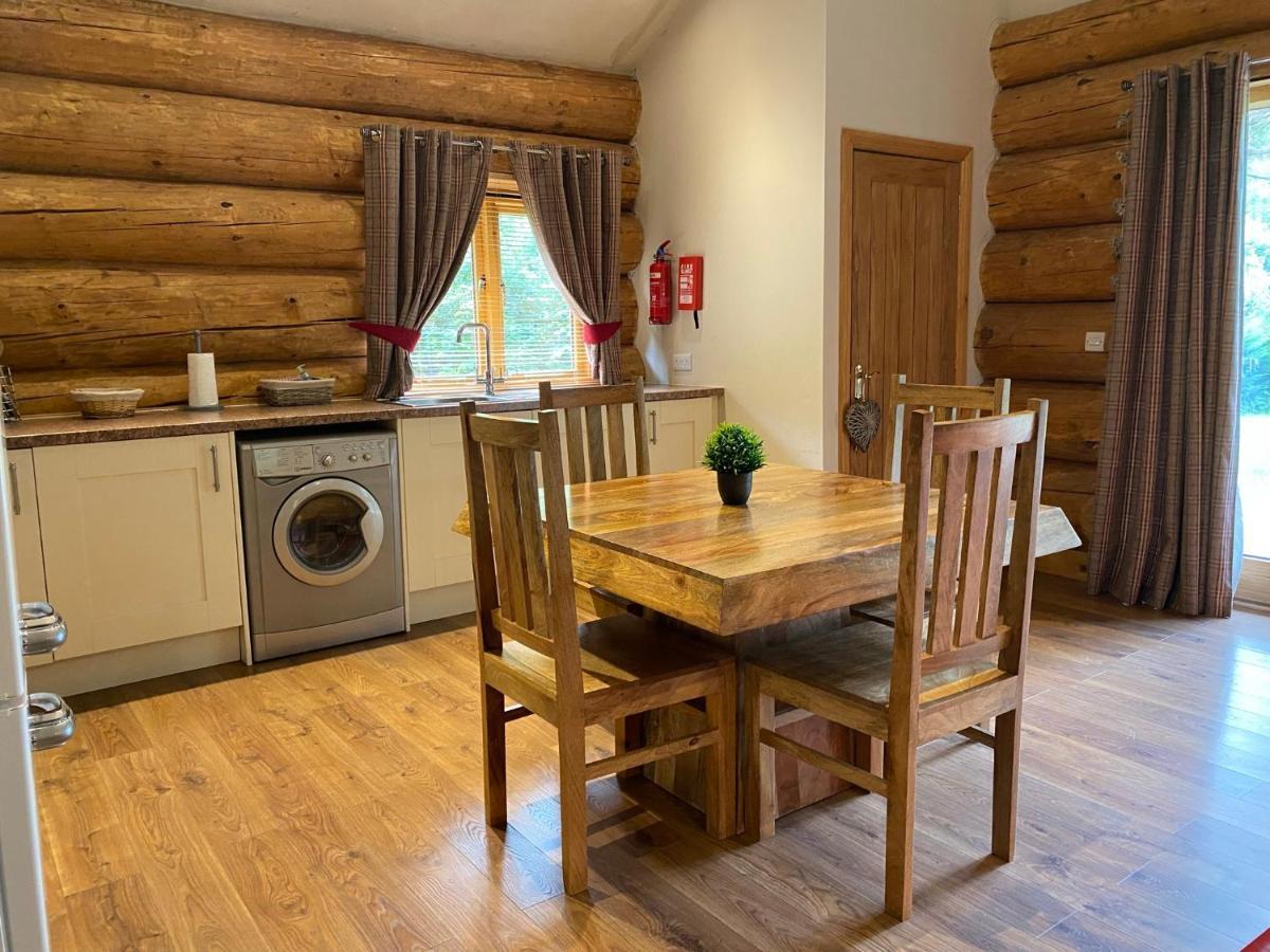 Ewes Water Log Cabins Langholm 외부 사진