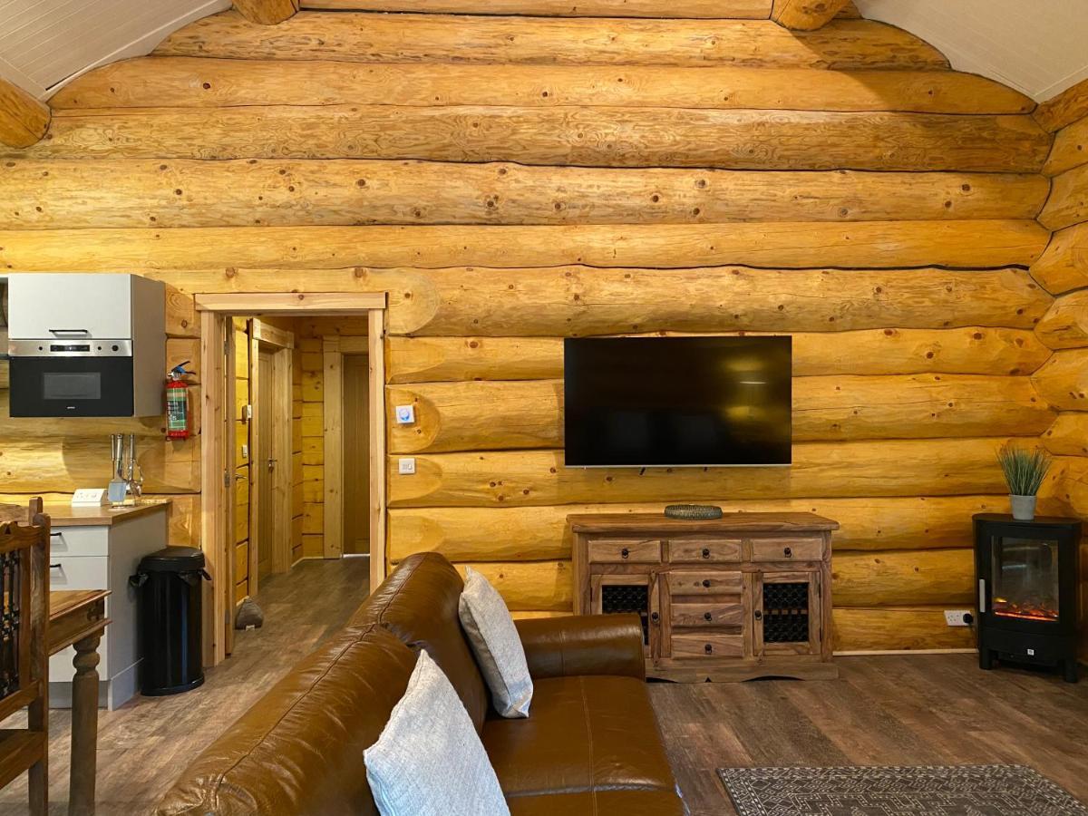 Ewes Water Log Cabins Langholm 외부 사진